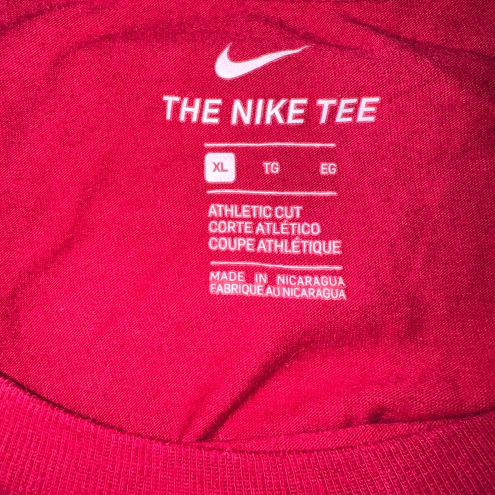 Nike tee - Picture 3 of 3